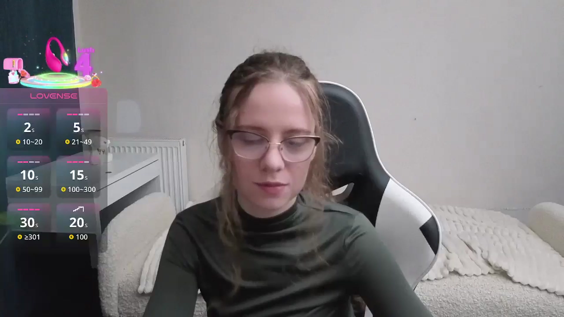 Gallery image thumbnail from BlueFlowerr's myfreecams stream on, 01/18/2026, 21:13 image 2 of 20