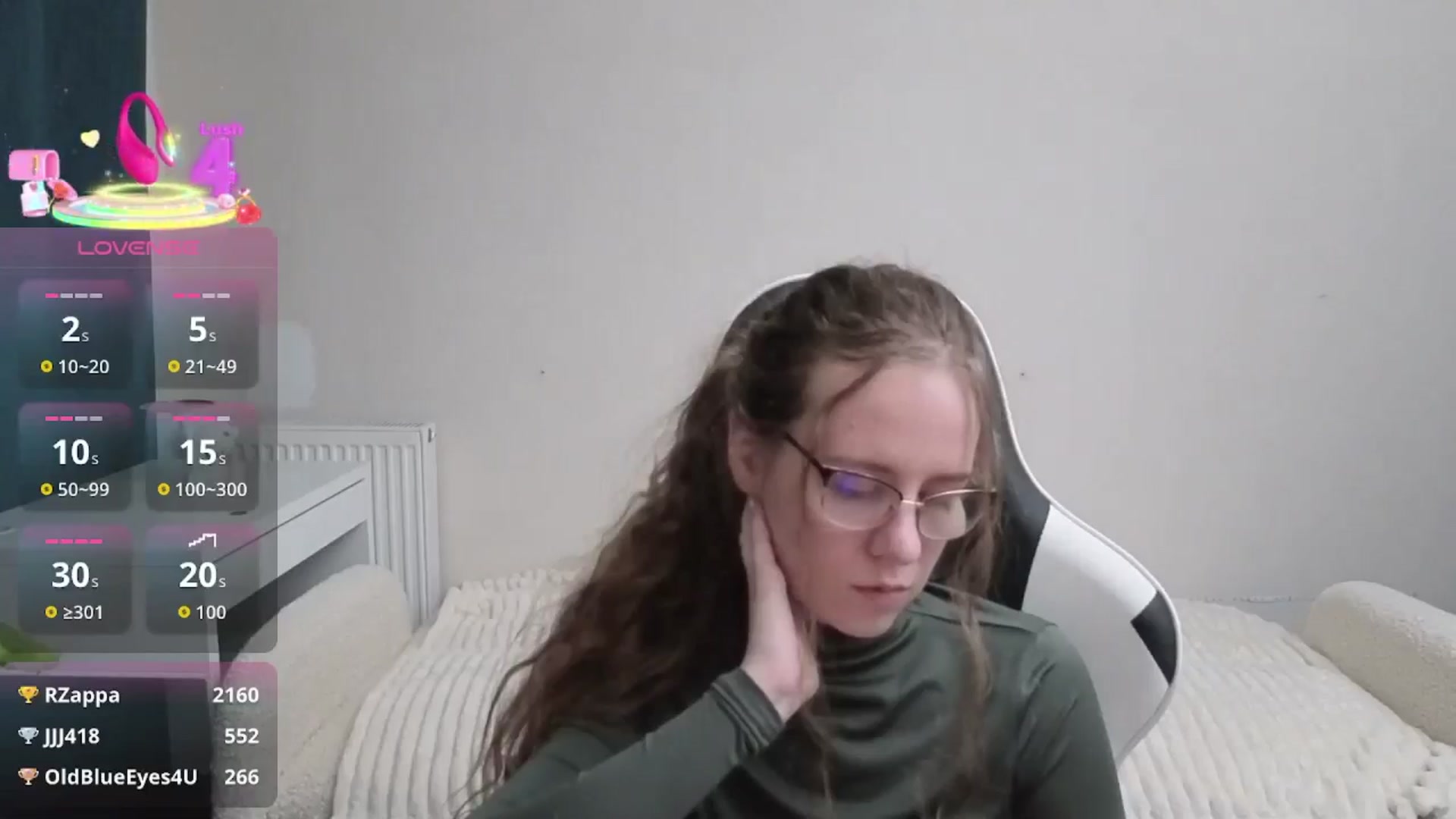 Gallery image thumbnail from BlueFlowerr's myfreecams stream on, 01/19/2026, 24:53 image 9 of 20