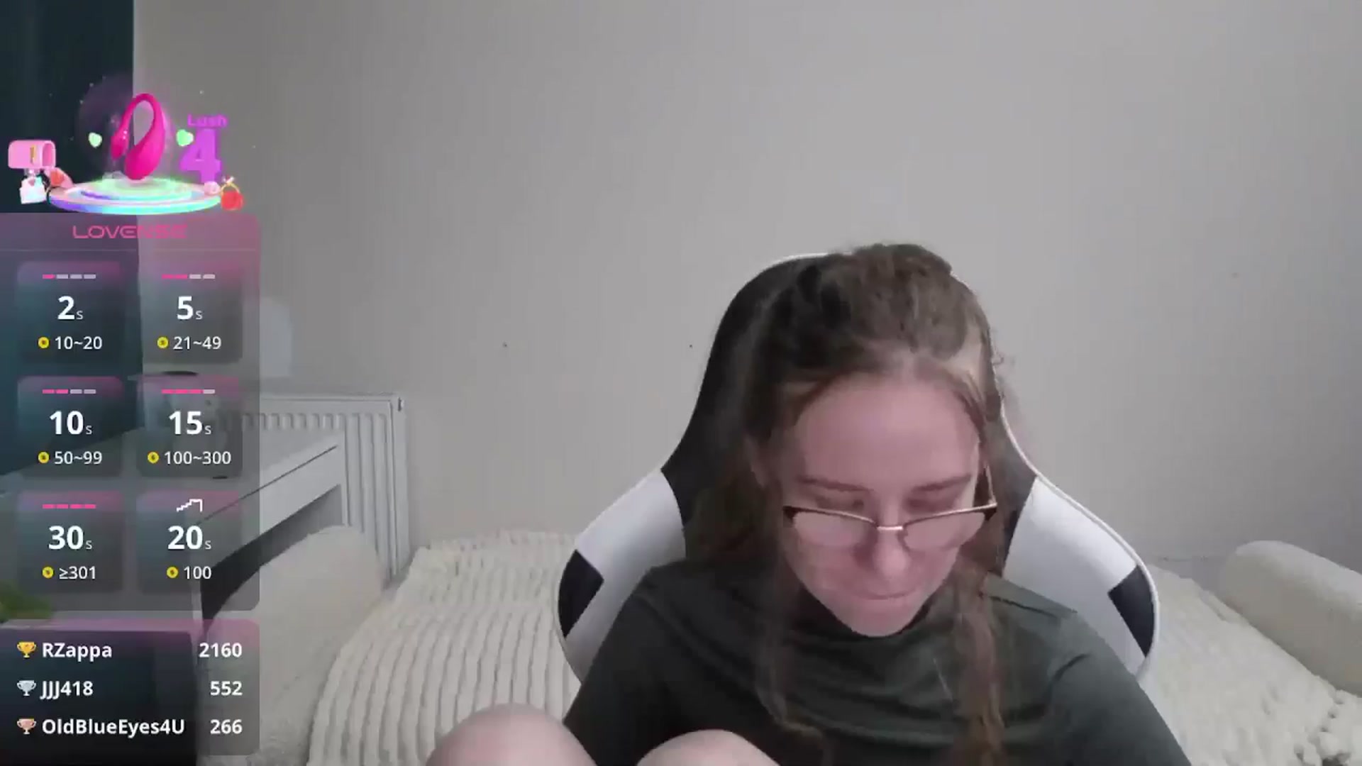 Gallery image thumbnail from BlueFlowerr's myfreecams stream on, 01/19/2026, 24:53 image 16 of 20