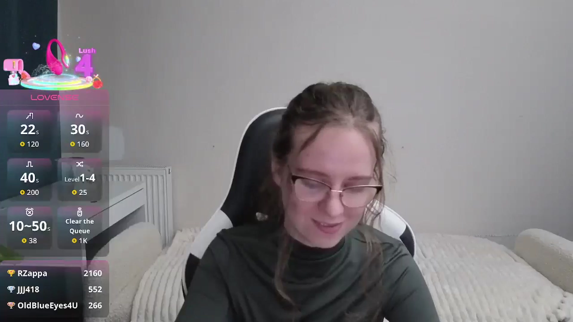 Gallery image thumbnail from BlueFlowerr's myfreecams stream on, 01/19/2026, 24:53 image 4 of 20