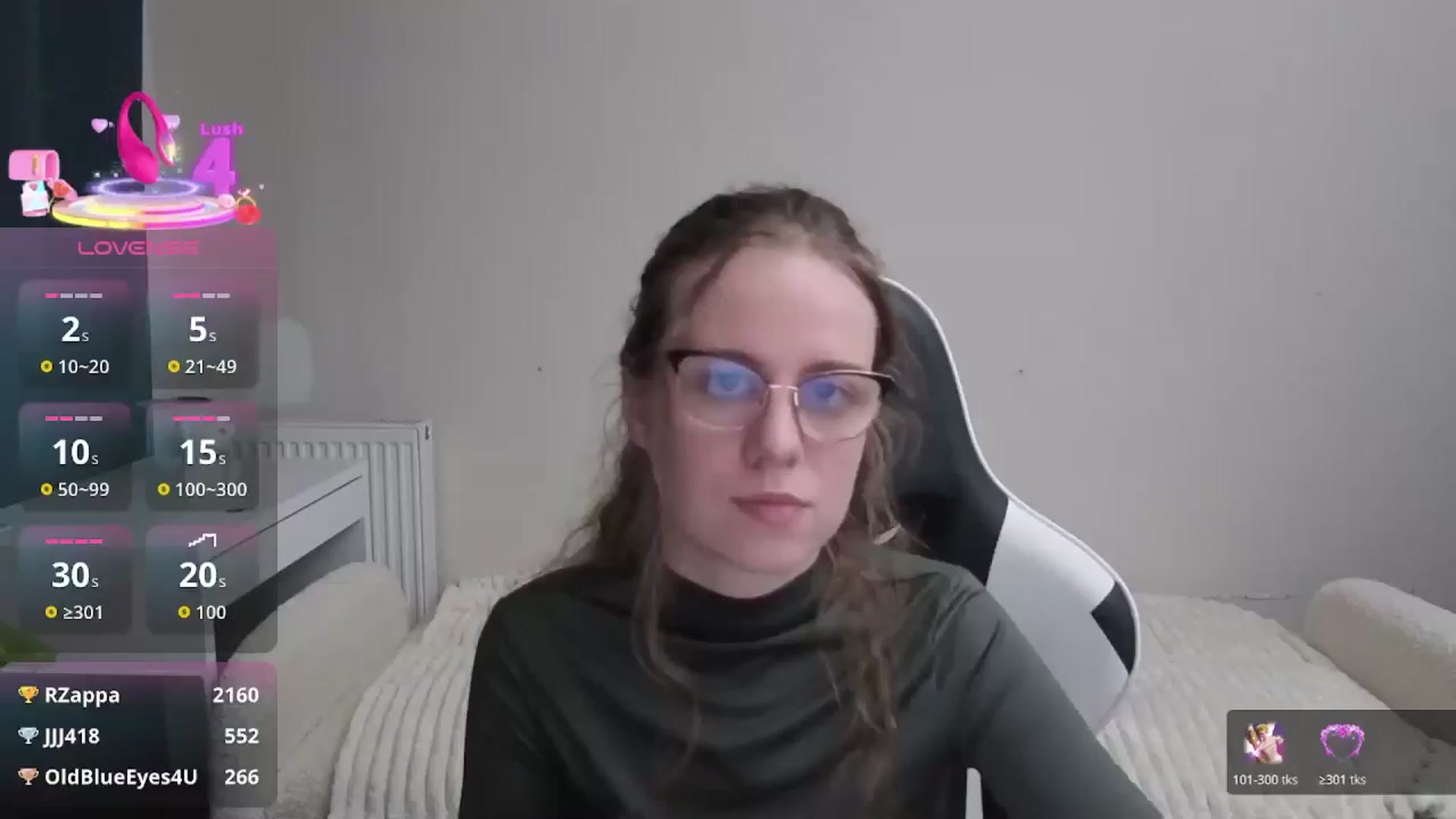 Gallery image thumbnail from BlueFlowerr's myfreecams stream on, 01/19/2026, 24:53 image 14 of 20