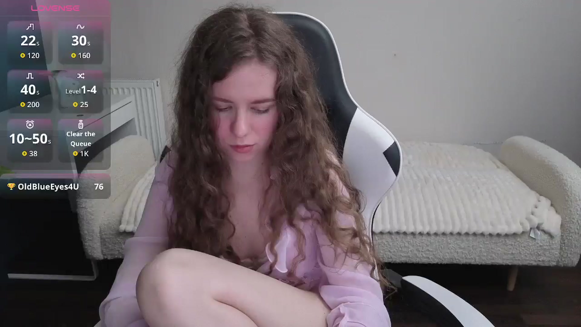 Gallery image thumbnail from BlueFlowerr's myfreecams stream on, 01/20/2026, 17:41 image 15 of 20