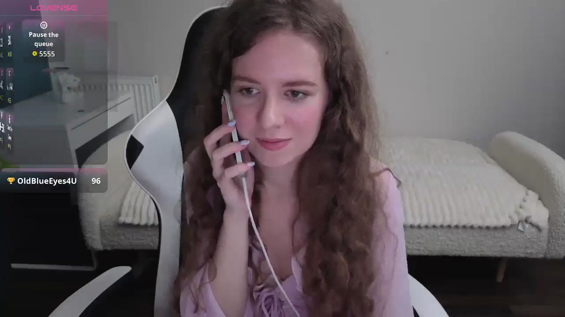 Gallery image thumbnail from BlueFlowerr's myfreecams stream on, 01/20/2026, 18:57 image 9 of 20