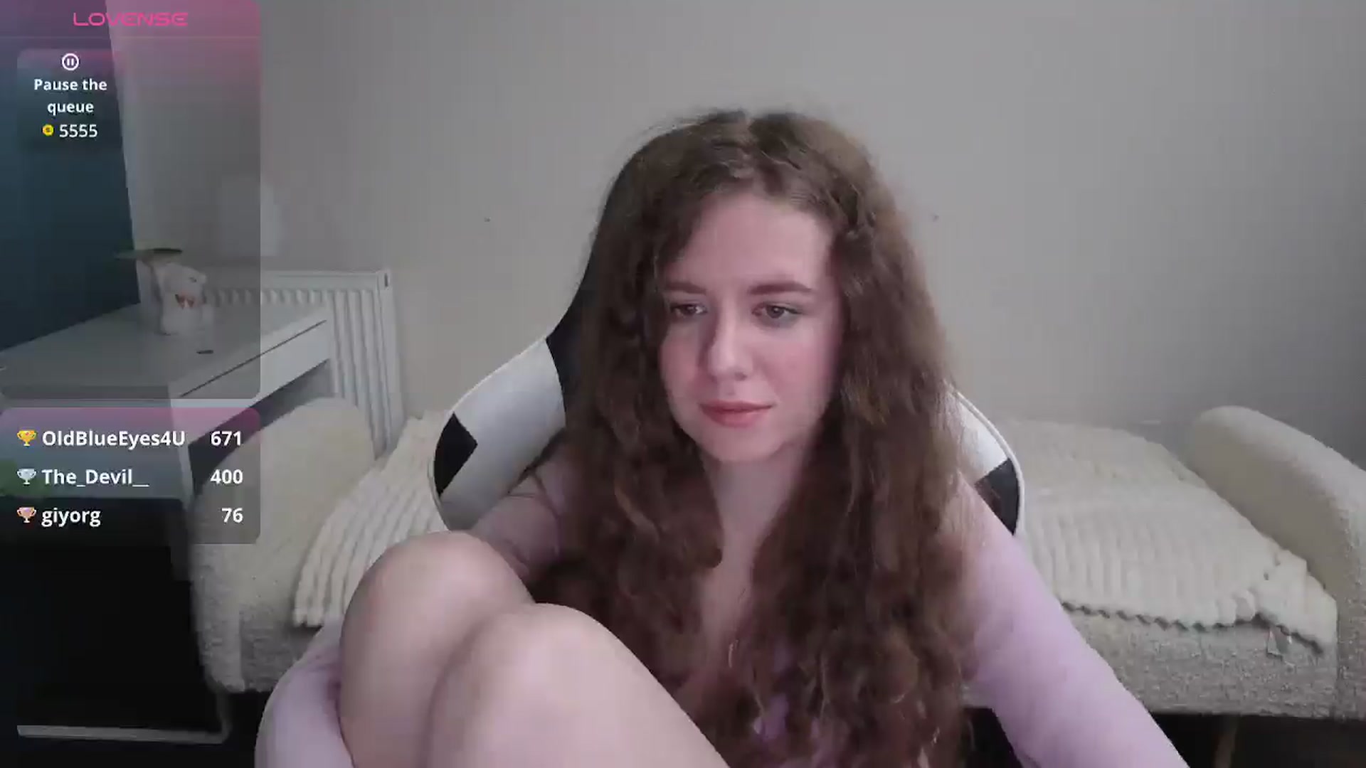 Gallery image thumbnail from BlueFlowerr's myfreecams stream on, 01/20/2026, 22:02 image 12 of 20