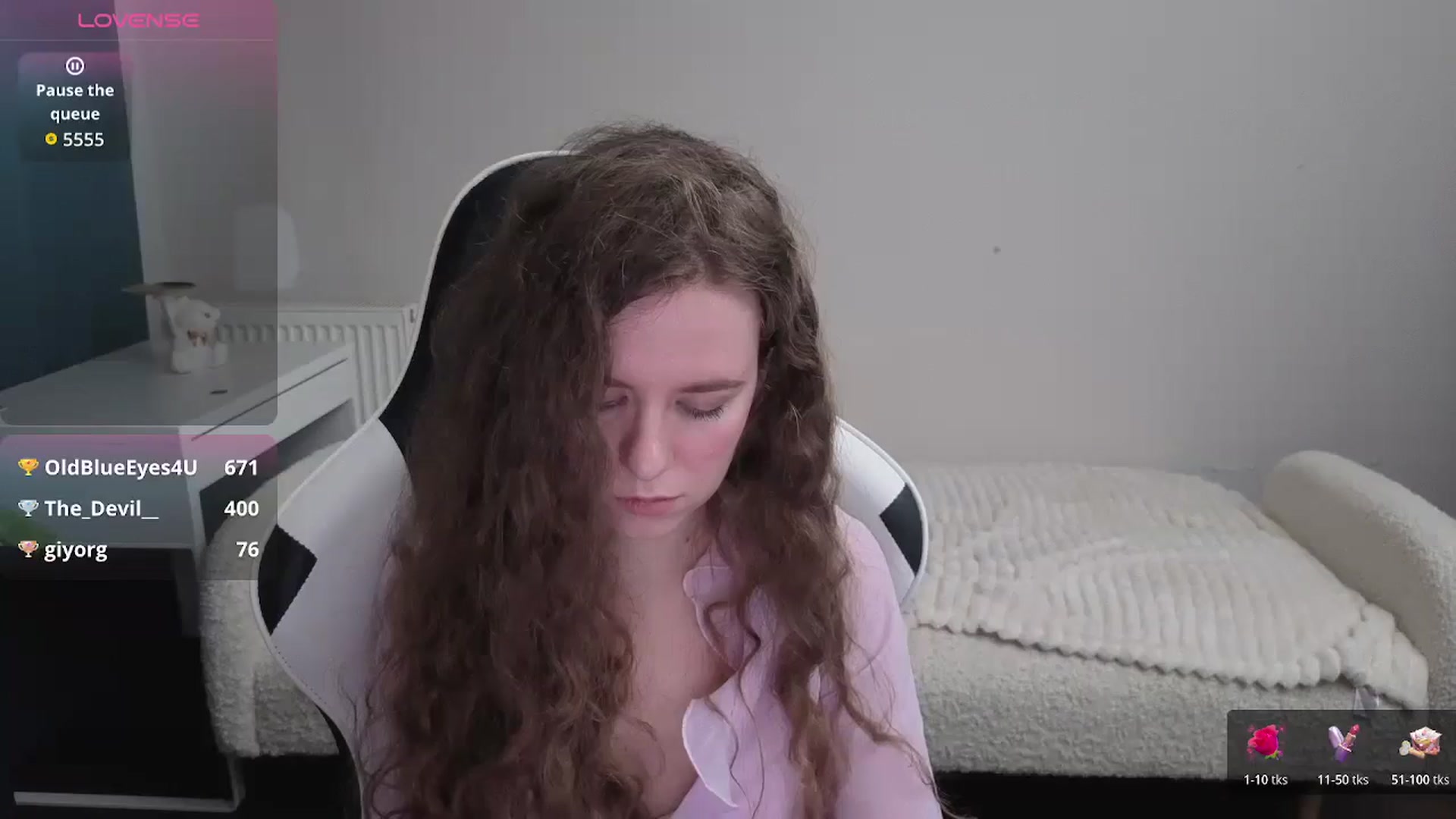 Gallery image thumbnail from BlueFlowerr's myfreecams stream on, 01/20/2026, 23:15 image 5 of 20