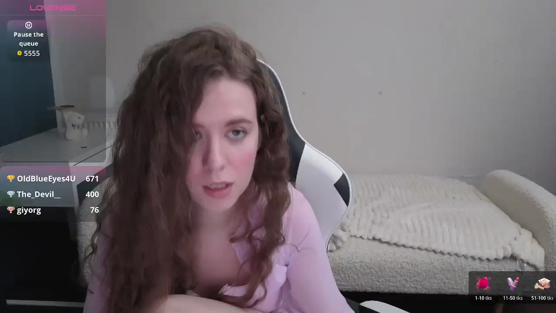 Gallery image thumbnail from BlueFlowerr's myfreecams stream on, 01/20/2026, 23:15 image 1 of 20