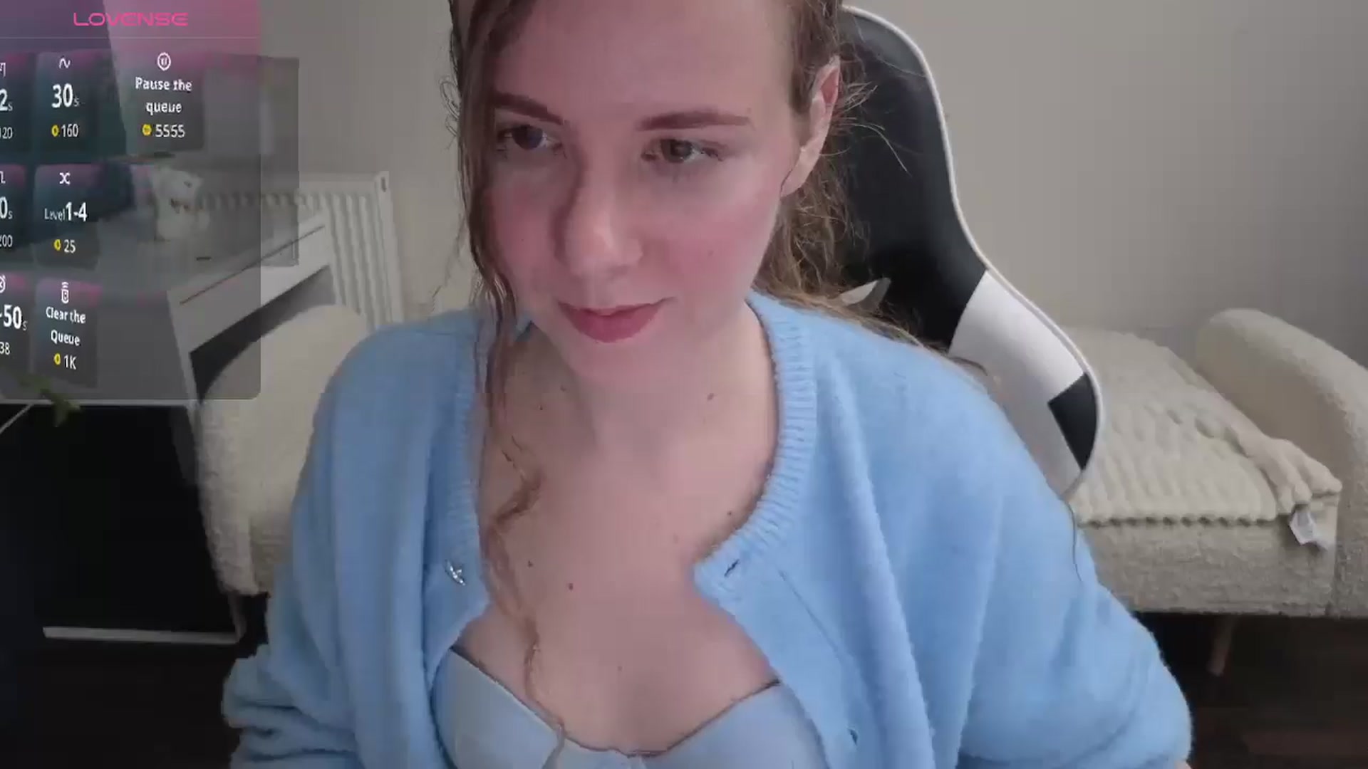 Gallery image thumbnail from BlueFlowerr's myfreecams stream on, 01/23/2026, 19:05 image 17 of 20
