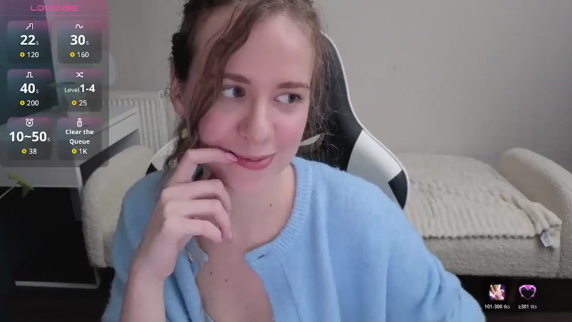 Gallery image thumbnail from BlueFlowerr's myfreecams stream on, 01/23/2026, 19:37 image 13 of 20