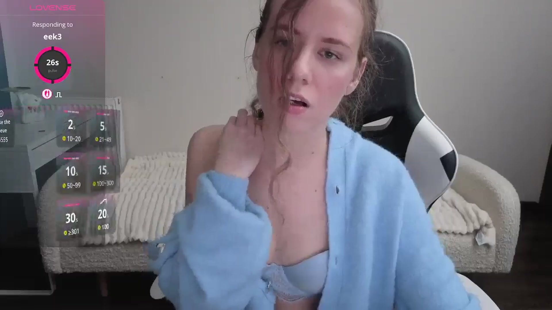 Gallery image thumbnail from BlueFlowerr's myfreecams stream on, 01/23/2026, 21:25 image 17 of 20