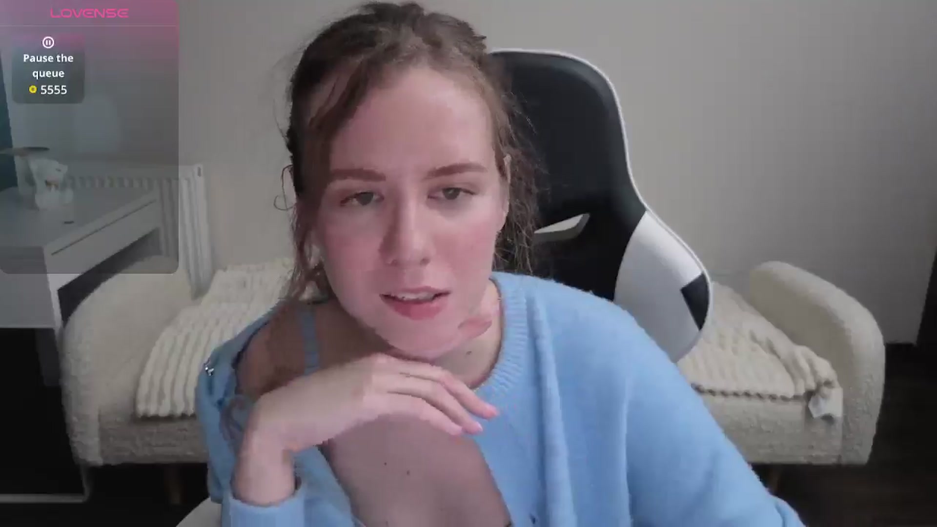 Gallery image thumbnail from BlueFlowerr's myfreecams stream on, 01/23/2026, 21:25 image 12 of 20