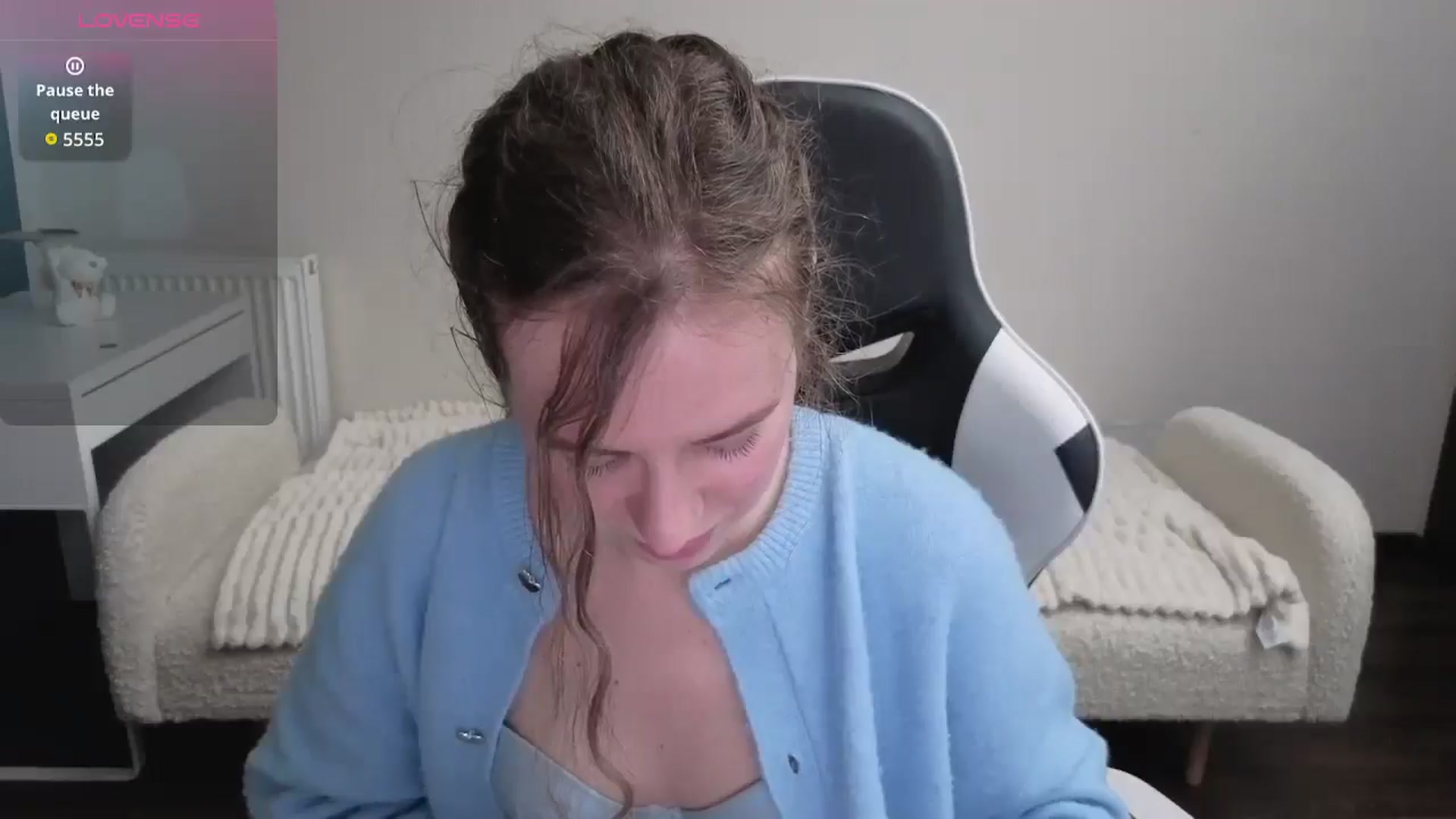 Gallery image thumbnail from BlueFlowerr's myfreecams stream on, 01/23/2026, 21:25 image 15 of 20