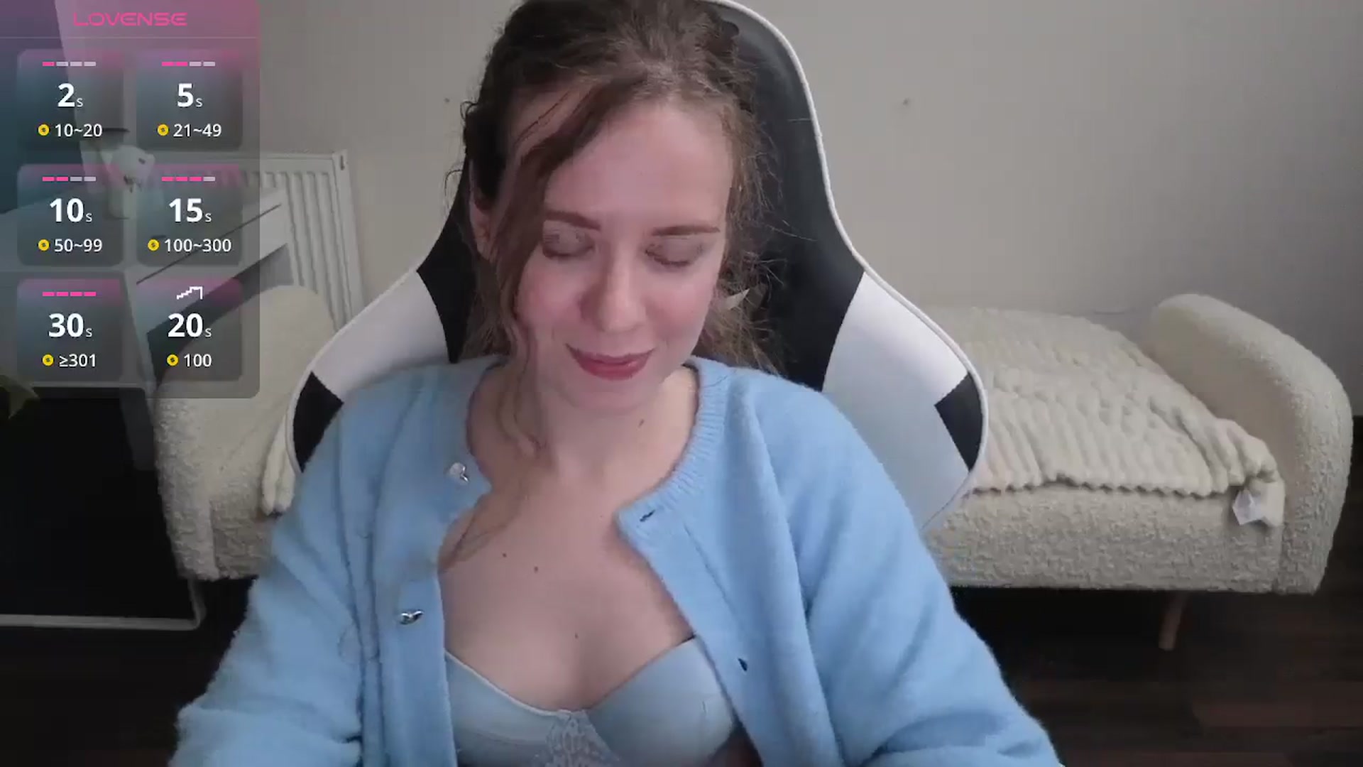 Gallery image thumbnail from BlueFlowerr's myfreecams stream on, 01/23/2026, 22:28 image 4 of 20