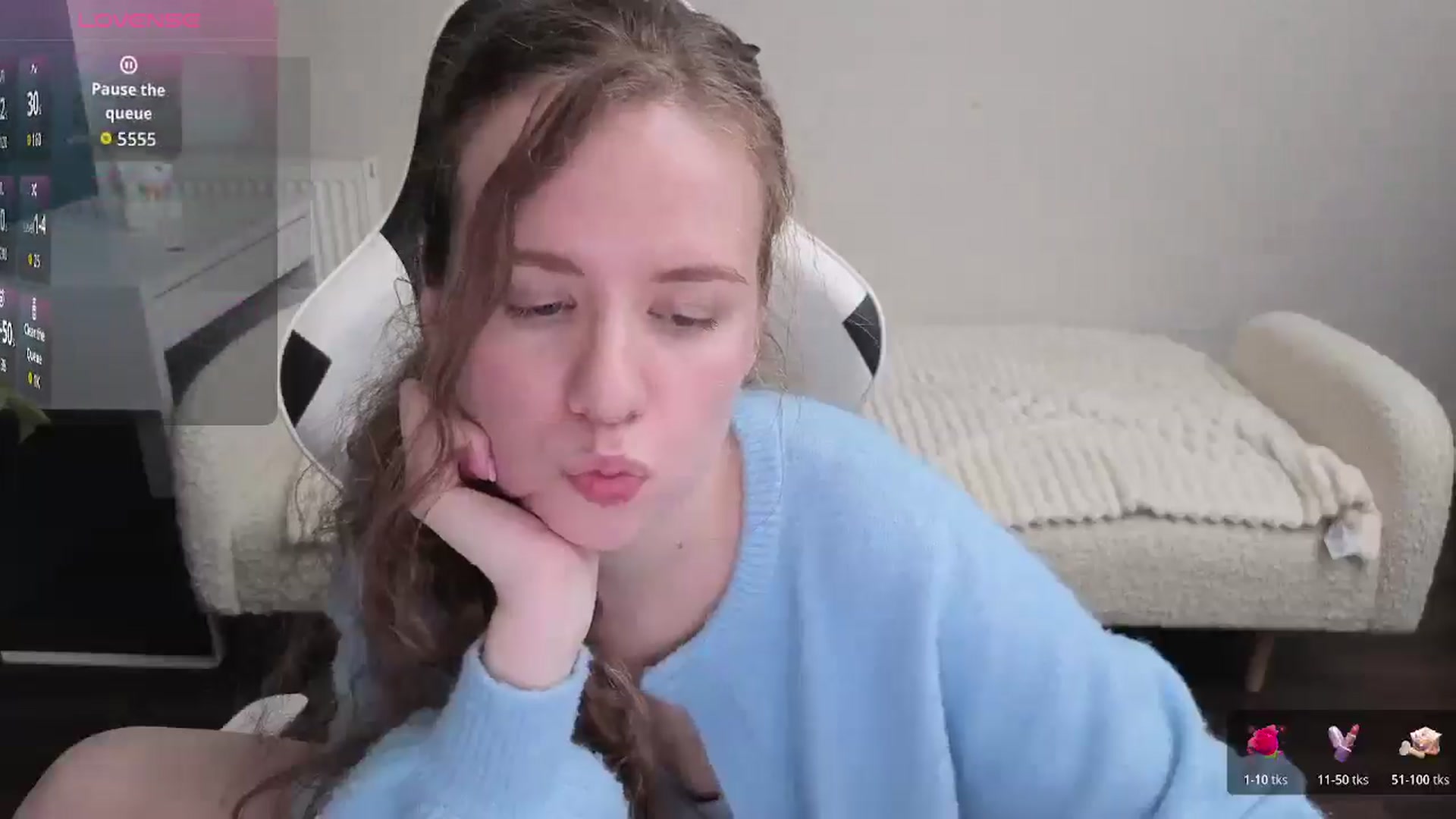 Gallery image thumbnail from BlueFlowerr's myfreecams stream on, 01/23/2026, 22:49 image 2 of 20