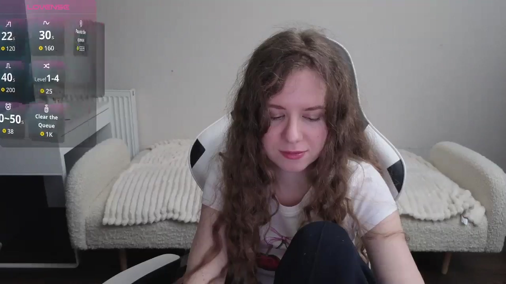 Gallery image thumbnail from BlueFlowerr's myfreecams stream on, 01/24/2026, 23:22 image 13 of 20