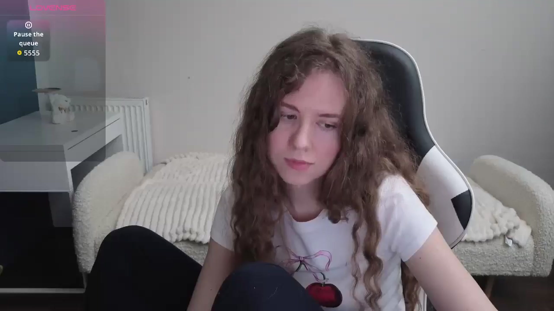 Gallery image thumbnail from BlueFlowerr's myfreecams stream on, 01/24/2026, 23:22 image 10 of 20