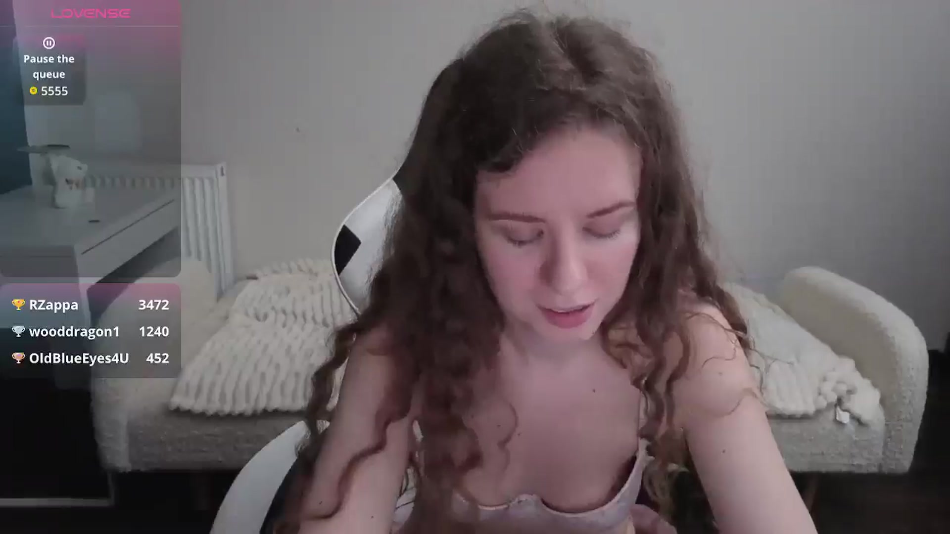 Gallery image thumbnail from BlueFlowerr's myfreecams stream on, 01/25/2026, 01:31 image 13 of 20