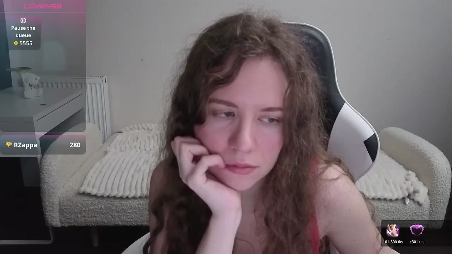Gallery image thumbnail from BlueFlowerr's myfreecams stream on, 01/25/2026, 19:45 image 10 of 20