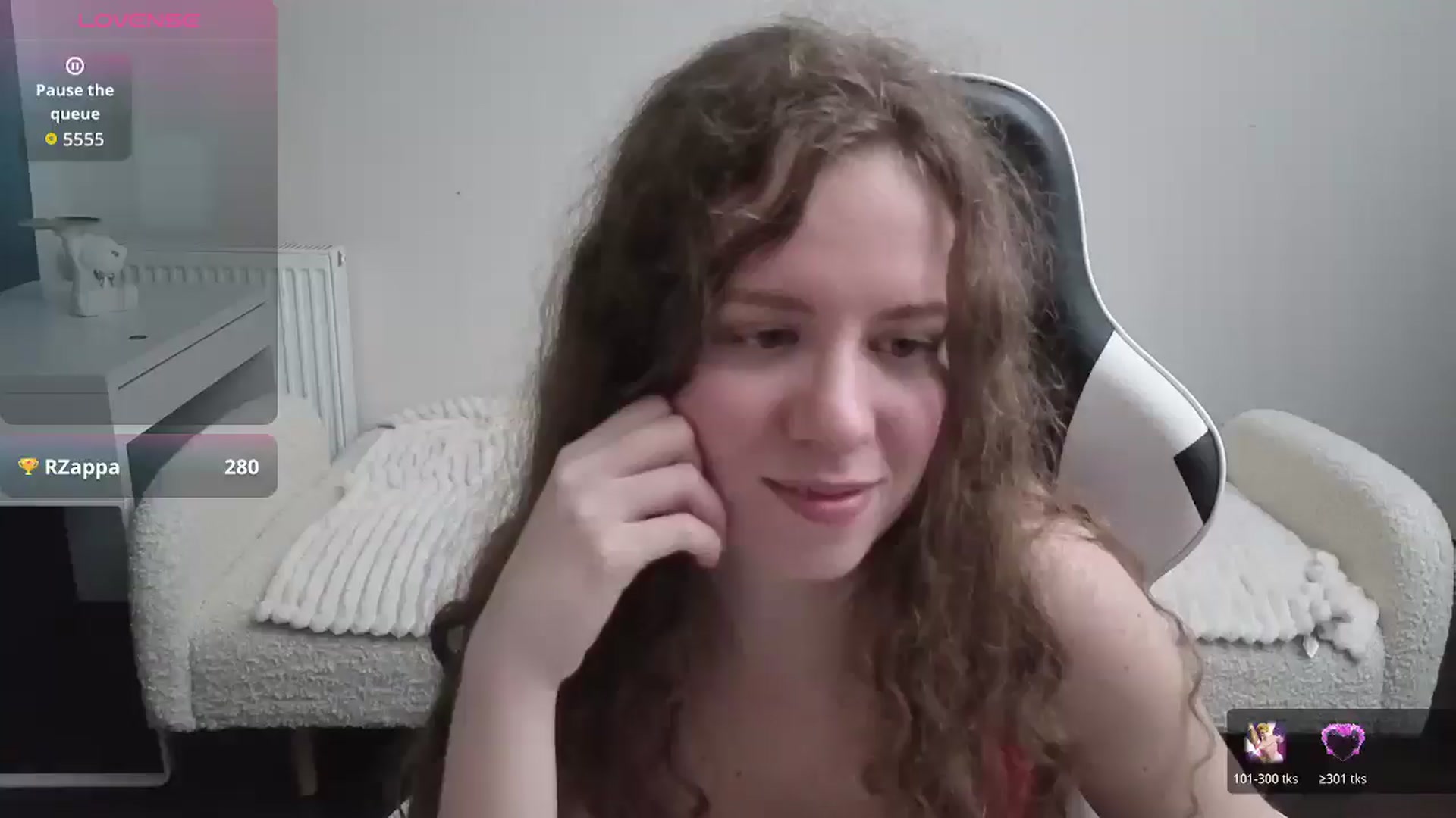 Gallery image thumbnail from BlueFlowerr's myfreecams stream on, 01/25/2026, 19:45 image 9 of 20