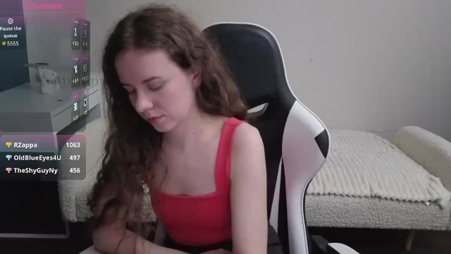 Gallery image thumbnail from BlueFlowerr's myfreecams stream on, 01/26/2026, 24:41 image 19 of 20