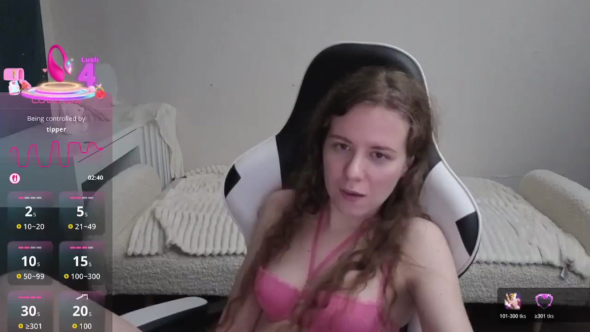Gallery image thumbnail from BlueFlowerr's myfreecams stream on, 01/27/2026, 24:52 image 17 of 20