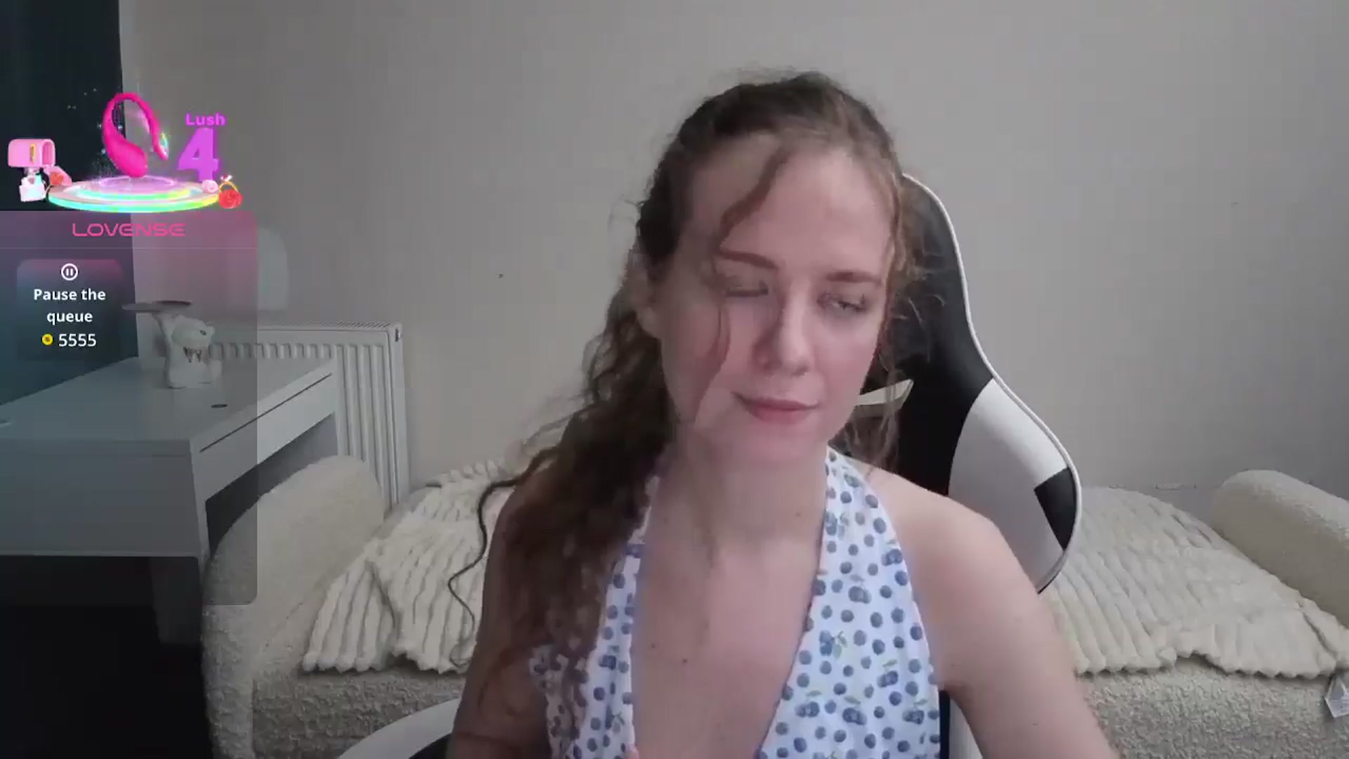 Gallery image thumbnail from BlueFlowerr's myfreecams stream on, 01/27/2026, 23:56 image 12 of 20