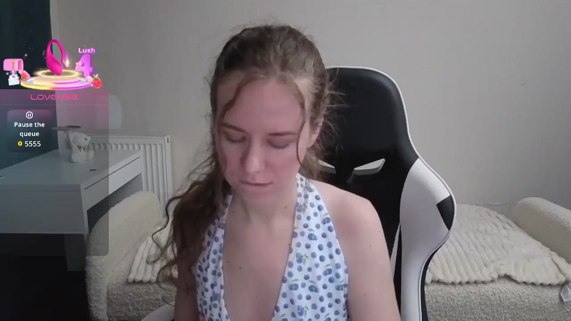 Gallery image thumbnail from BlueFlowerr's myfreecams stream on, 01/27/2026, 23:56 image 11 of 20