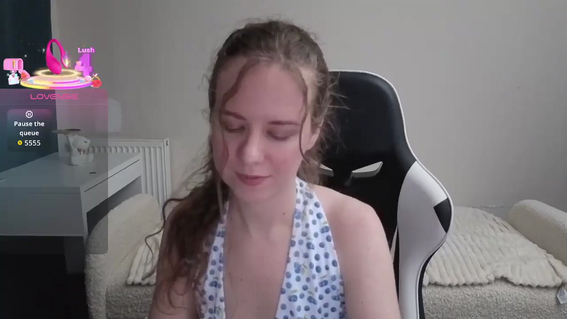 Gallery image thumbnail from BlueFlowerr's myfreecams stream on, 01/27/2026, 23:56 image 13 of 20