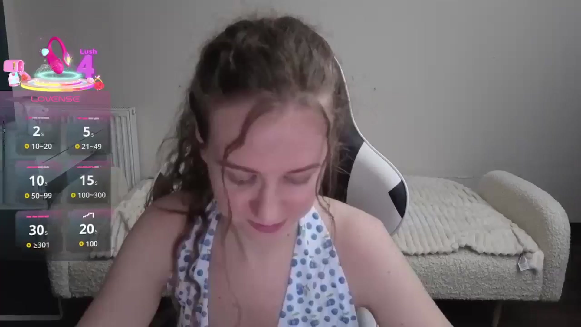 Gallery image thumbnail from BlueFlowerr's myfreecams stream on, 01/28/2026, 01:48 image 7 of 20