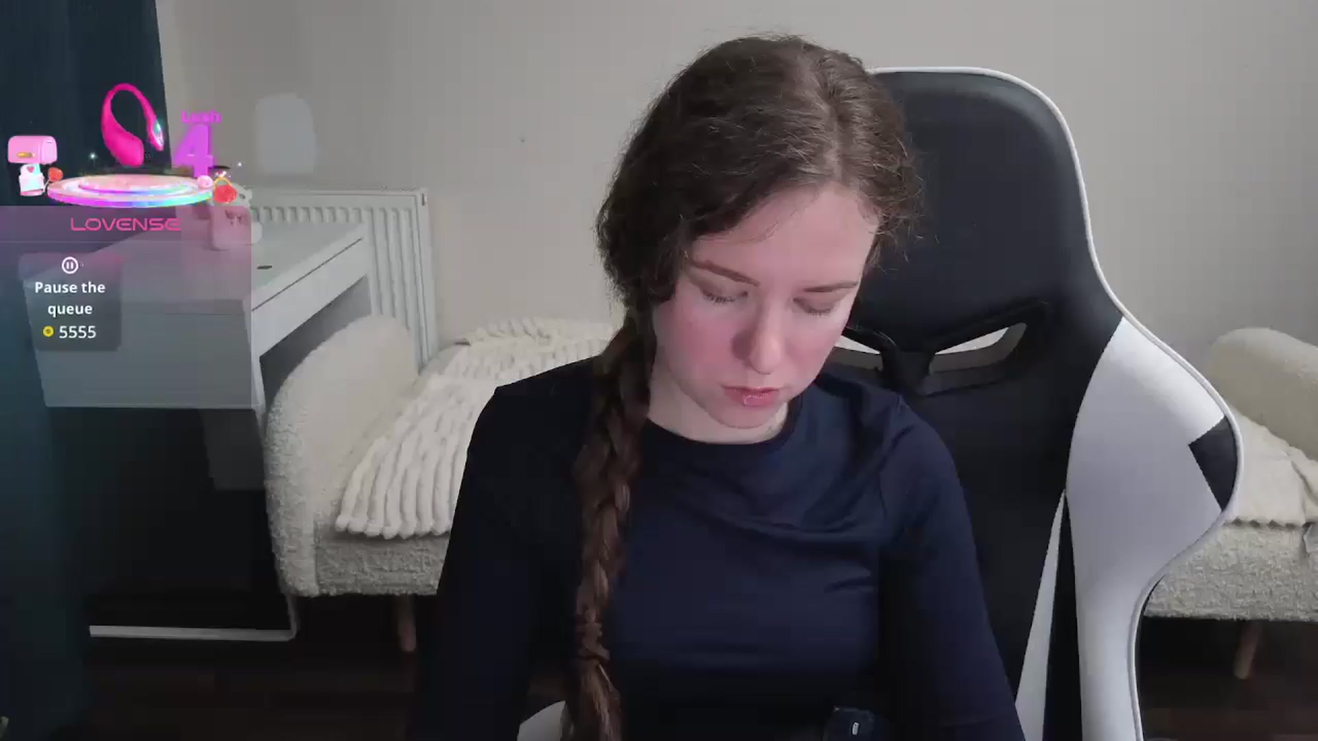 Gallery image thumbnail from BlueFlowerr's myfreecams stream on, 01/28/2026, 17:57 image 8 of 20