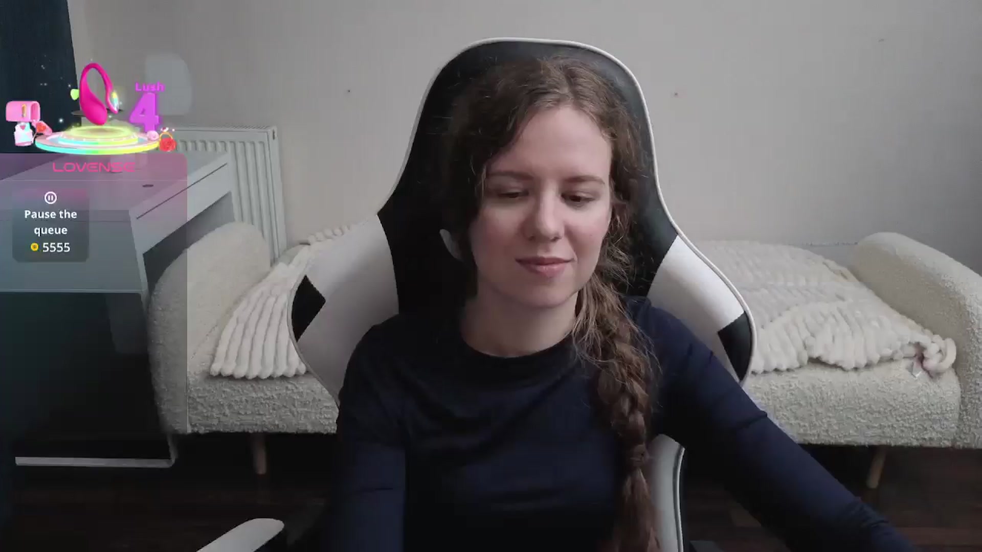 Gallery image thumbnail from BlueFlowerr's myfreecams stream on, 01/28/2026, 22:48 image 16 of 20