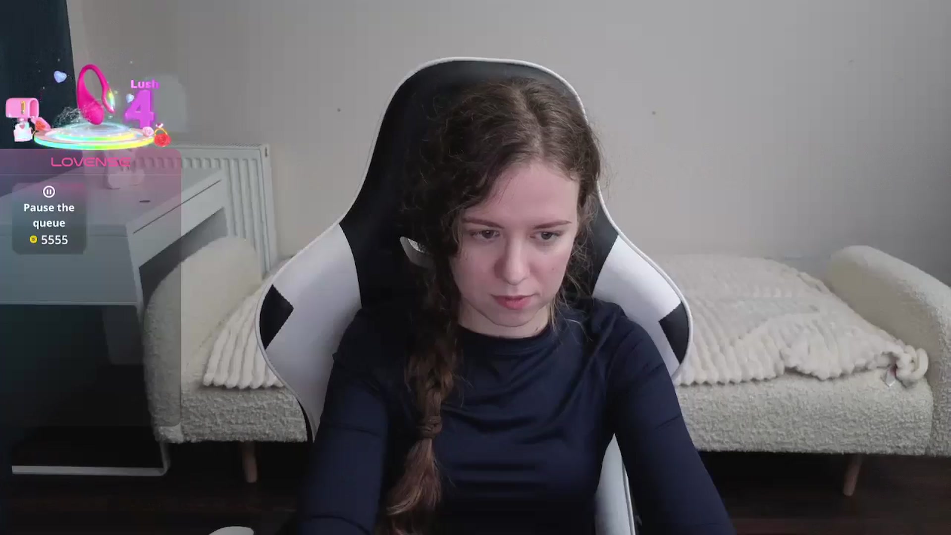 Gallery image thumbnail from BlueFlowerr's myfreecams stream on, 01/28/2026, 22:48 image 3 of 20