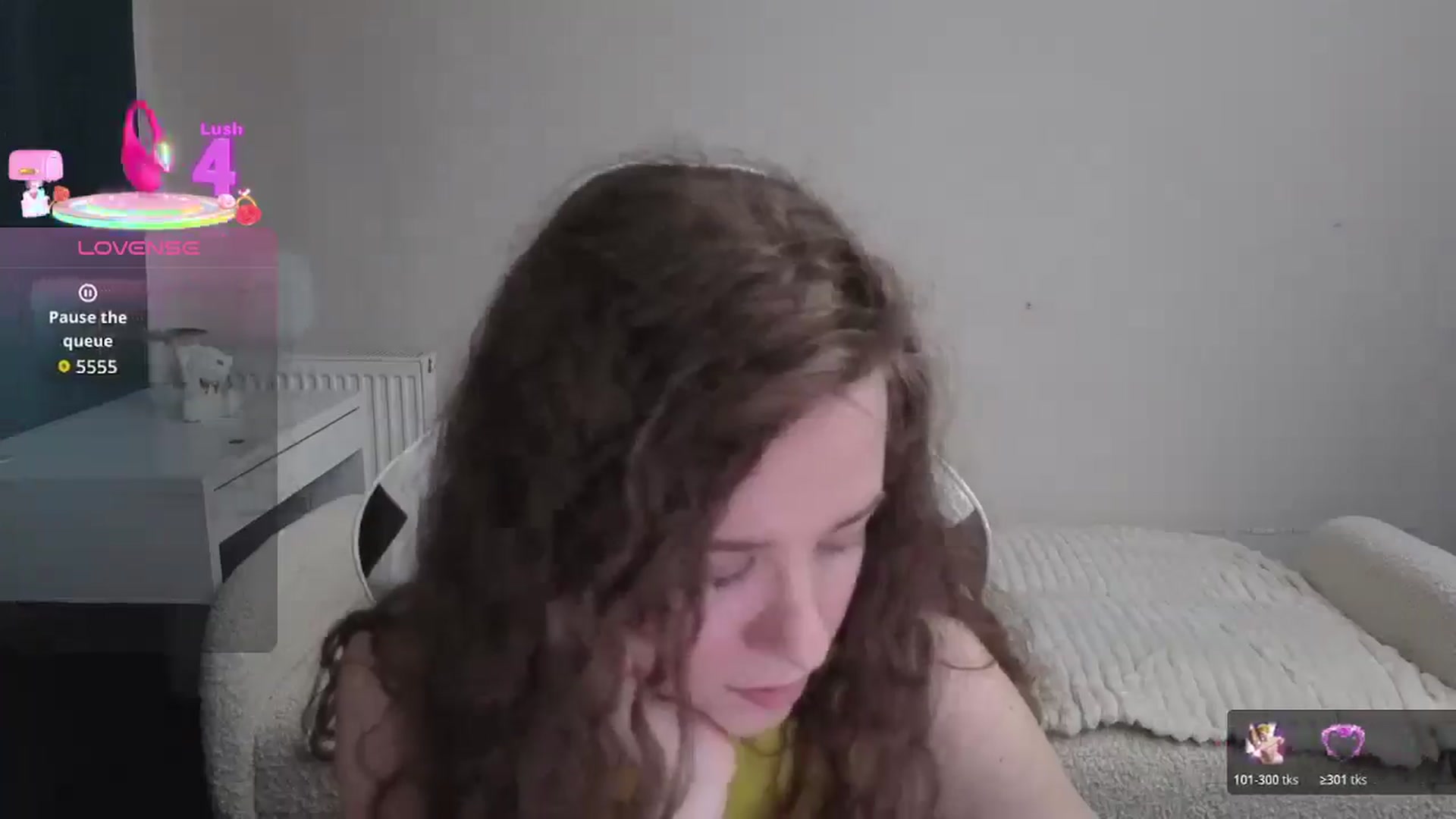 Gallery image thumbnail from BlueFlowerr's myfreecams stream on, 01/30/2026, 20:47 image 15 of 20