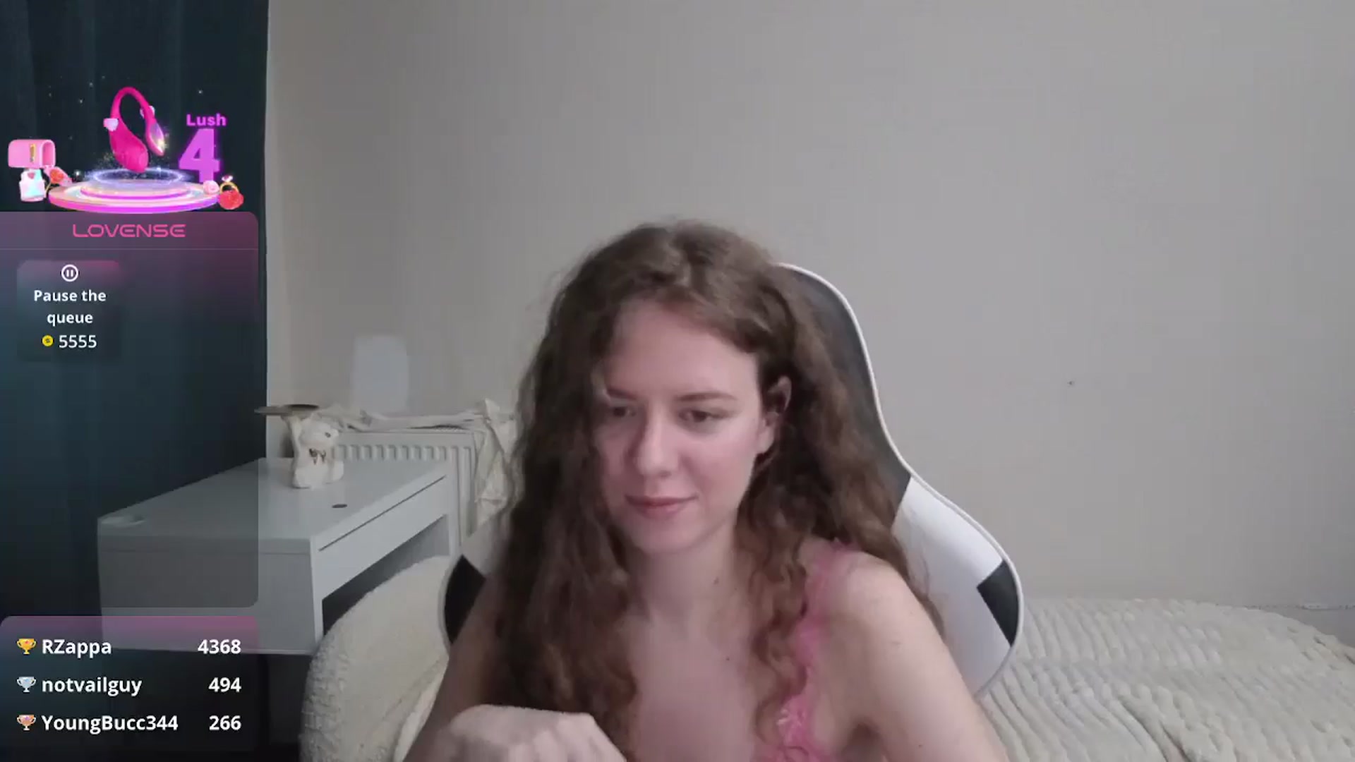 Gallery image thumbnail from BlueFlowerr's myfreecams stream on, 01/30/2026, 22:40 image 19 of 20