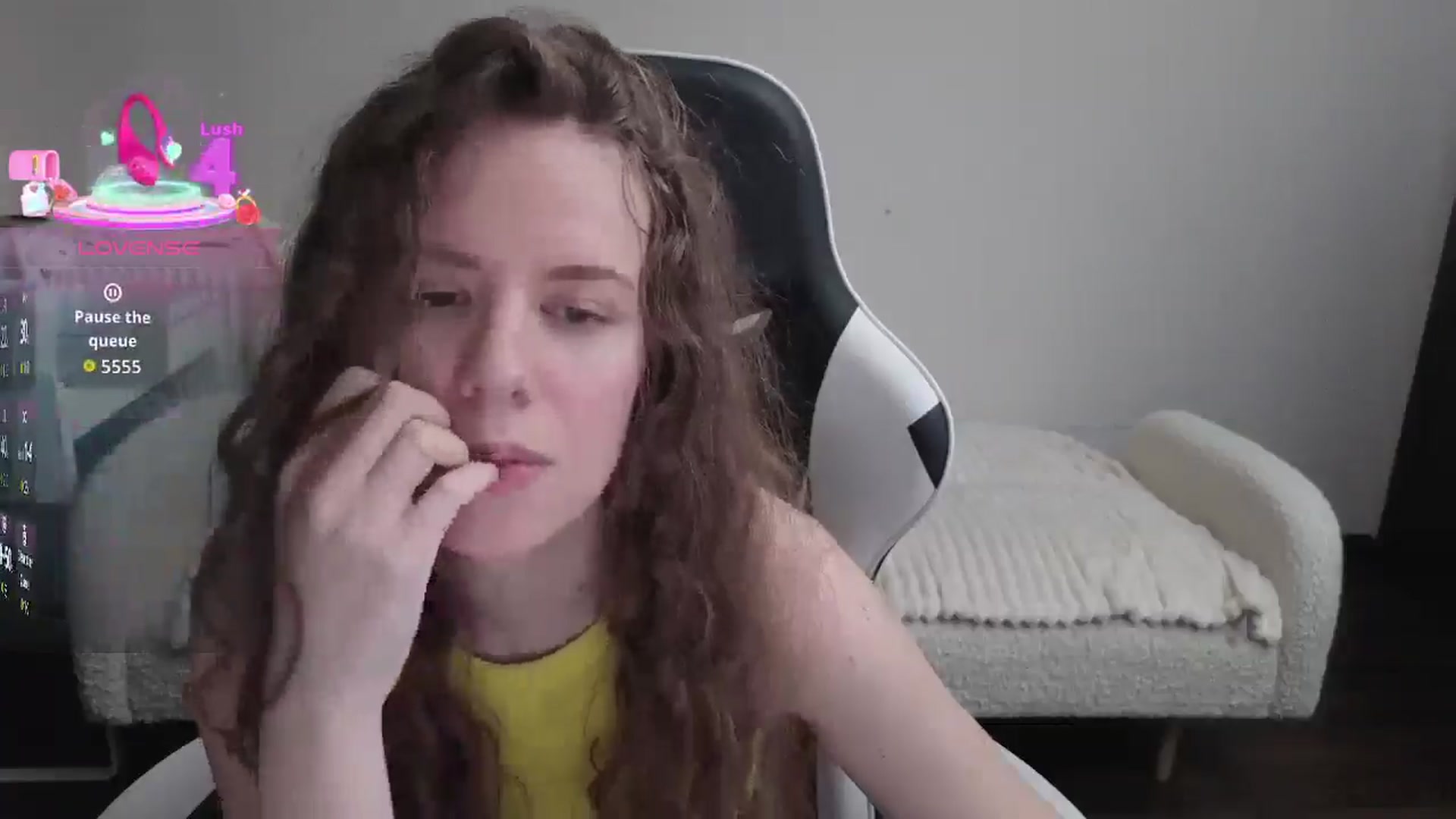 Gallery image thumbnail from BlueFlowerr's myfreecams stream on, 01/31/2026, 01:21 image 6 of 20