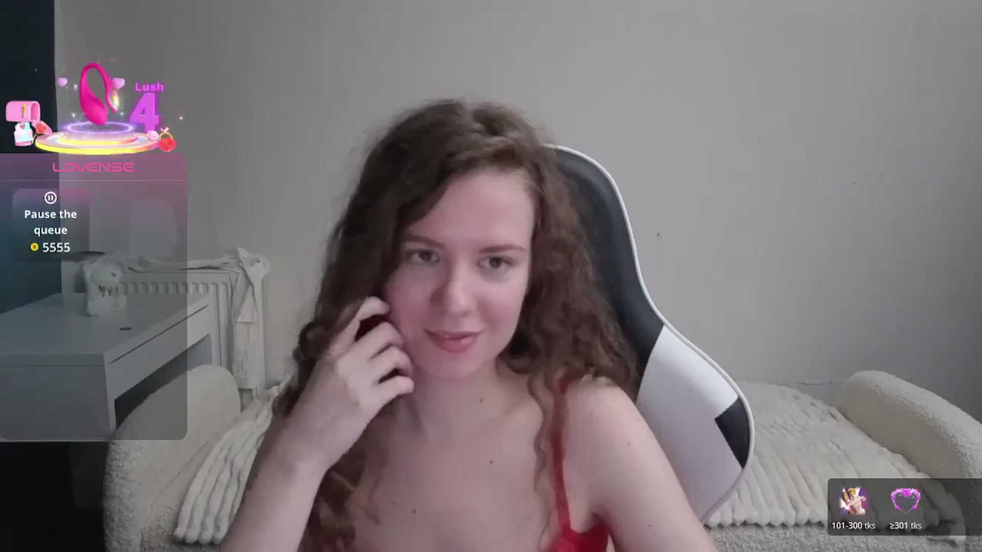 Gallery image thumbnail from BlueFlowerr's myfreecams stream on, 01/31/2026, 18:14 image 13 of 20