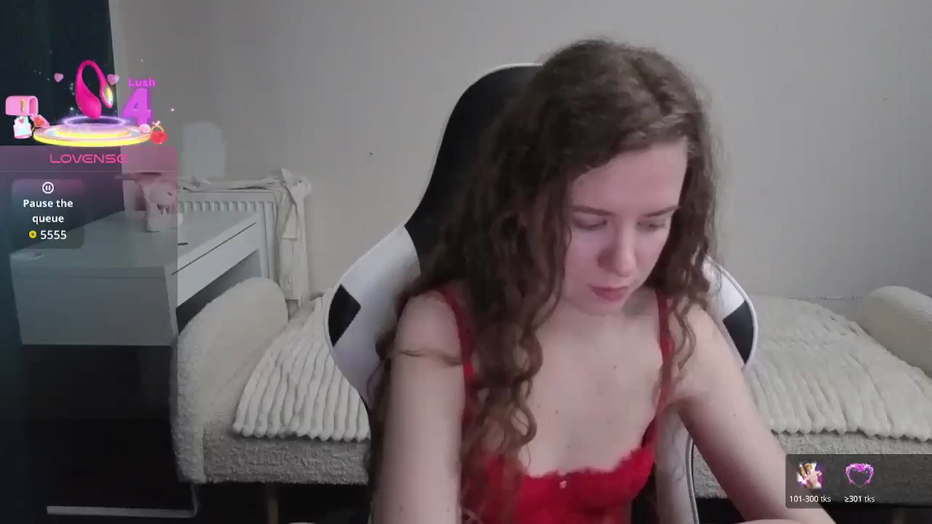 Gallery image thumbnail from BlueFlowerr's myfreecams stream on, 01/31/2026, 18:14 image 17 of 20