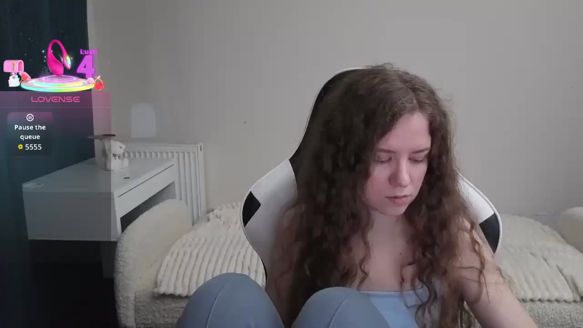 Gallery image thumbnail from BlueFlowerr's myfreecams stream on, 02/06/2026, 19:58 image 16 of 20
