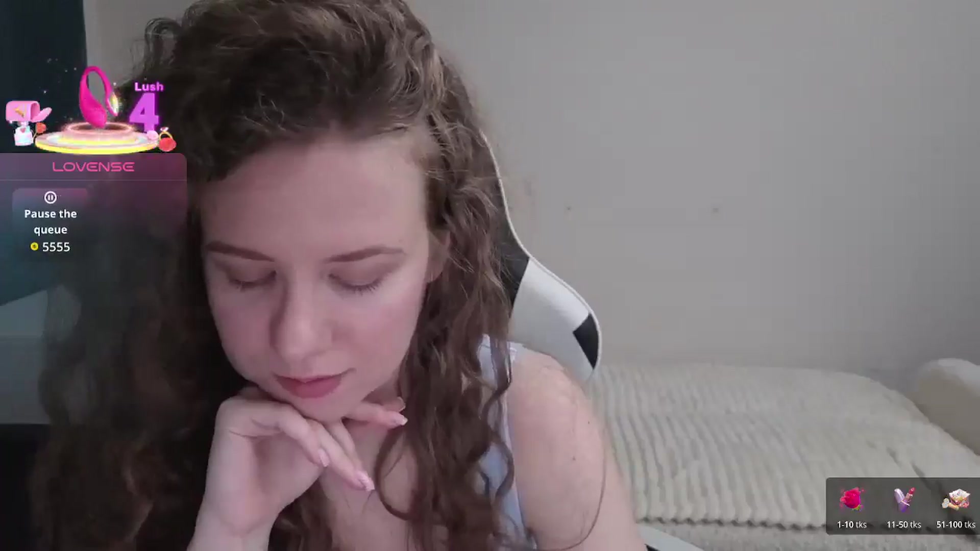 Gallery image thumbnail from BlueFlowerr's myfreecams stream on, 02/06/2026, 22:25 image 2 of 20
