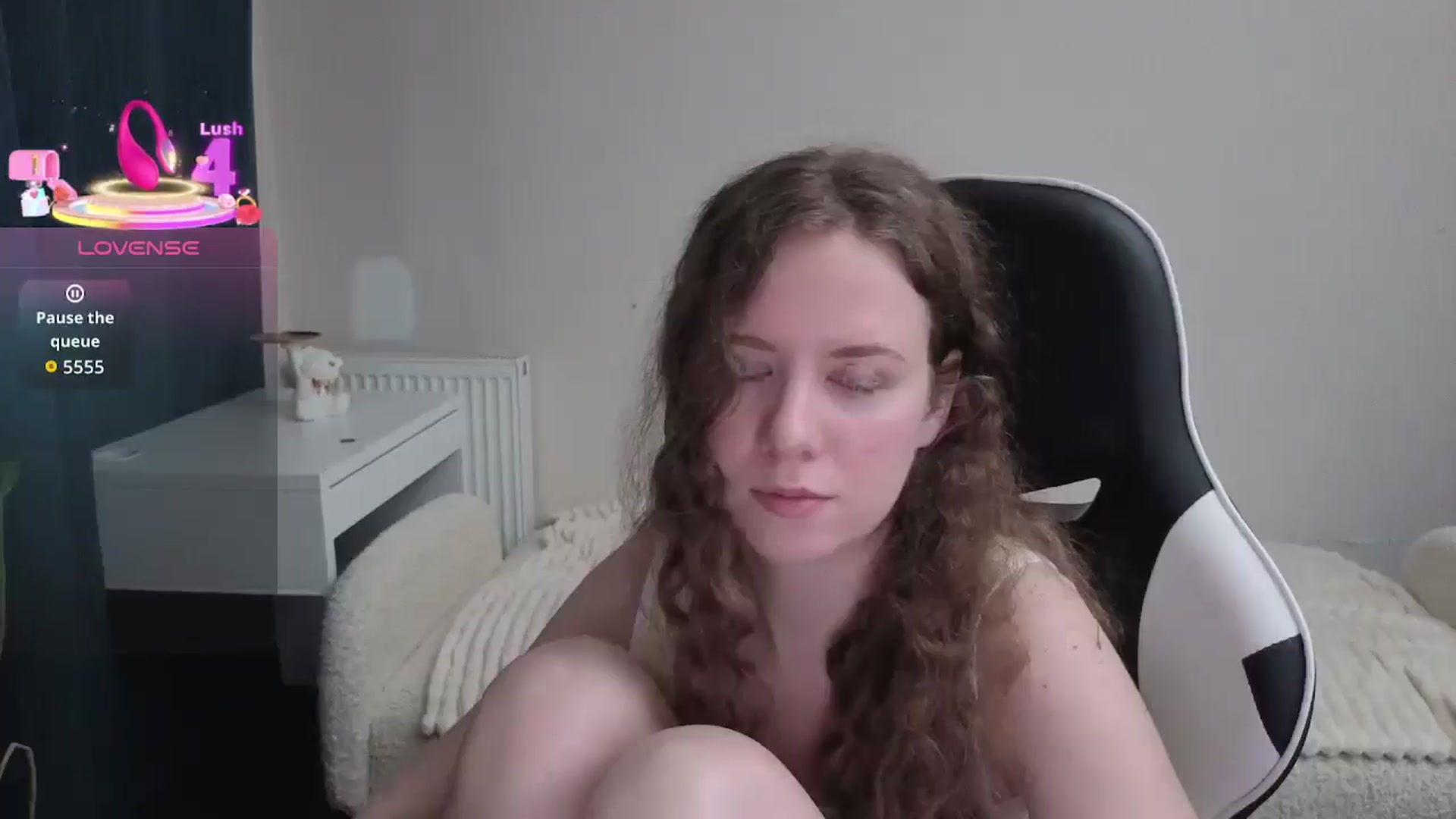 Gallery image thumbnail from BlueFlowerr's myfreecams stream on, 02/07/2026, 20:51 image 12 of 20