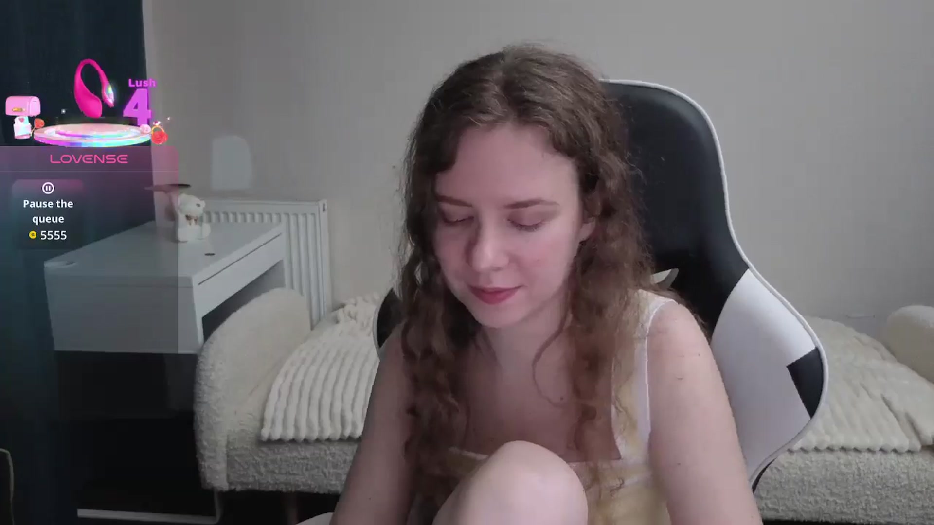Gallery image thumbnail from BlueFlowerr's myfreecams stream on, 02/07/2026, 21:56 image 5 of 20
