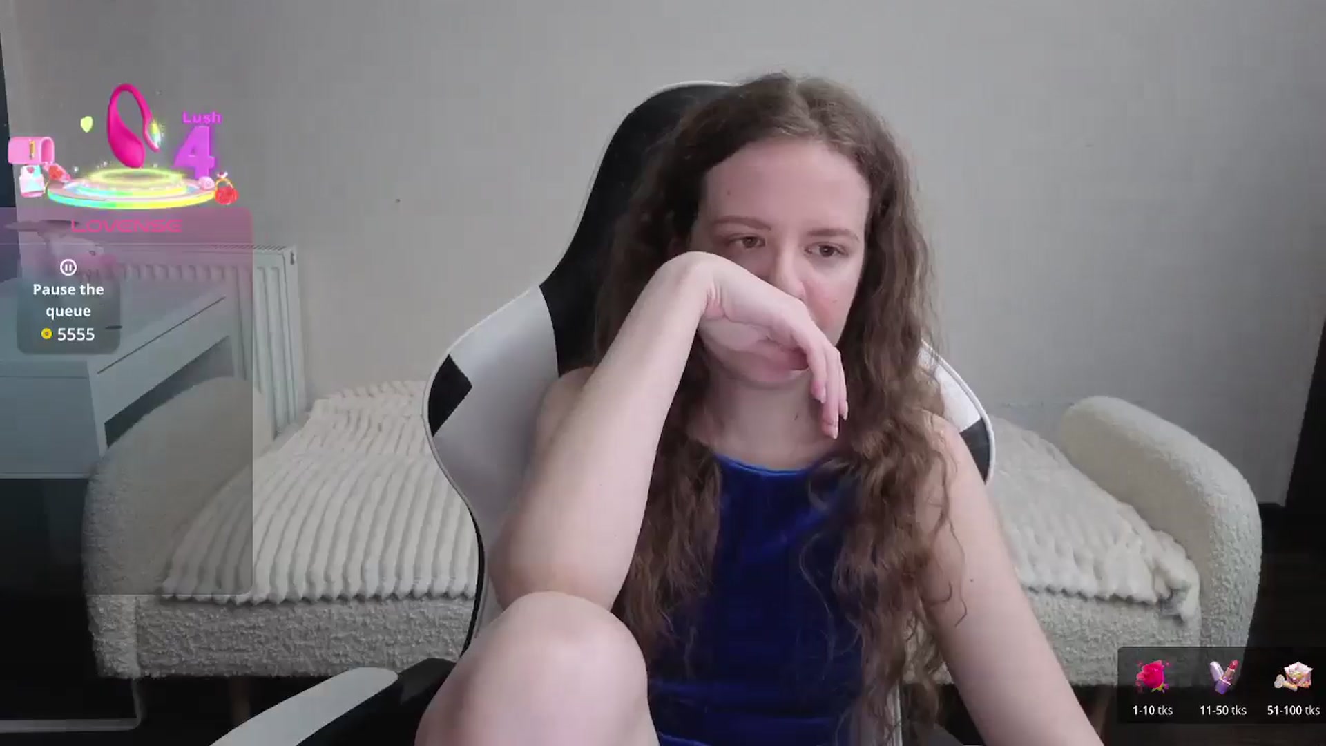 Gallery image thumbnail from BlueFlowerr's myfreecams stream on, 02/10/2026, 02:58 image 5 of 20