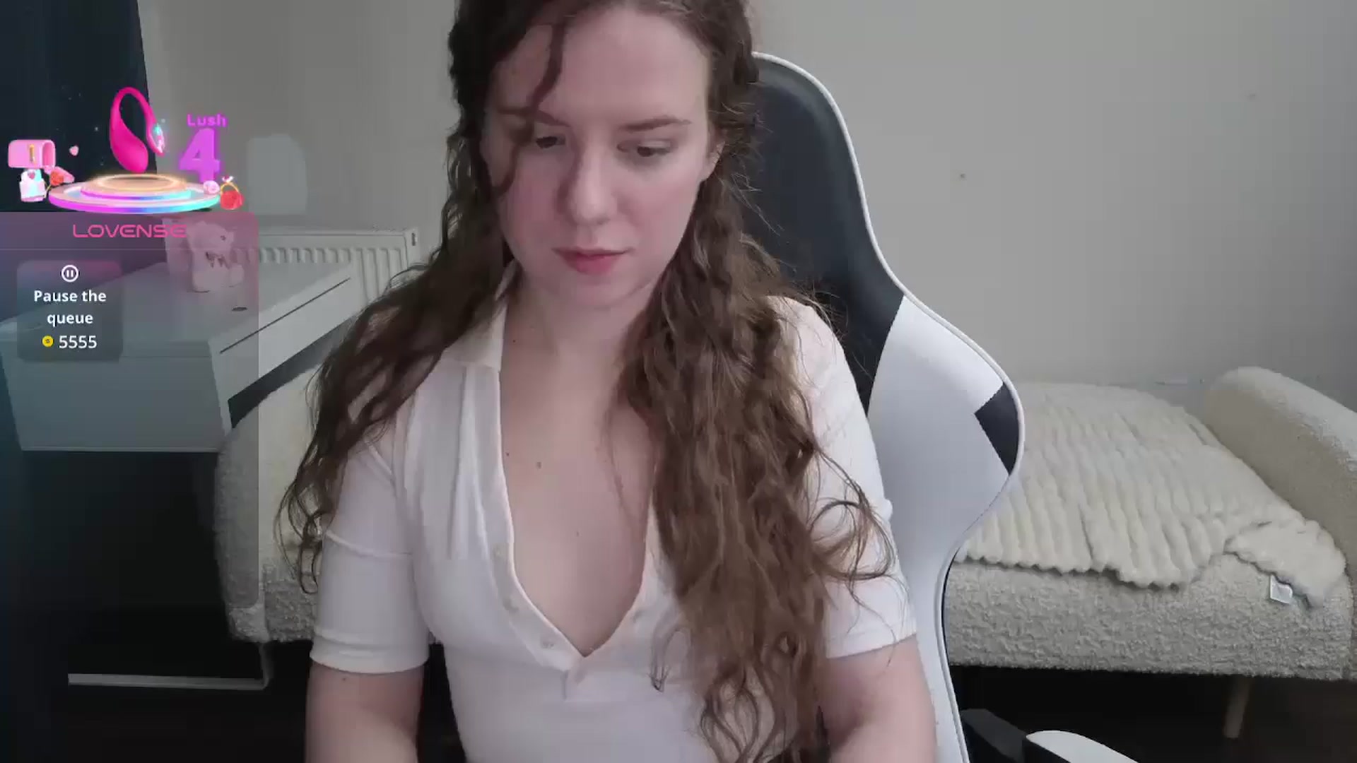 Gallery image thumbnail from BlueFlowerr's myfreecams stream on, 02/11/2026, 19:41 image 4 of 20