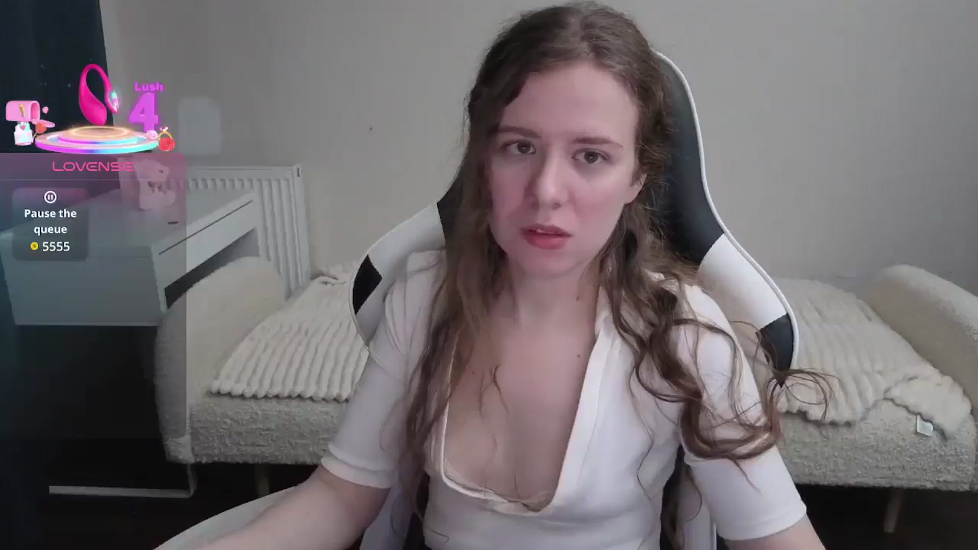 Gallery image thumbnail from BlueFlowerr's myfreecams stream on, 02/11/2026, 19:41 image 16 of 20