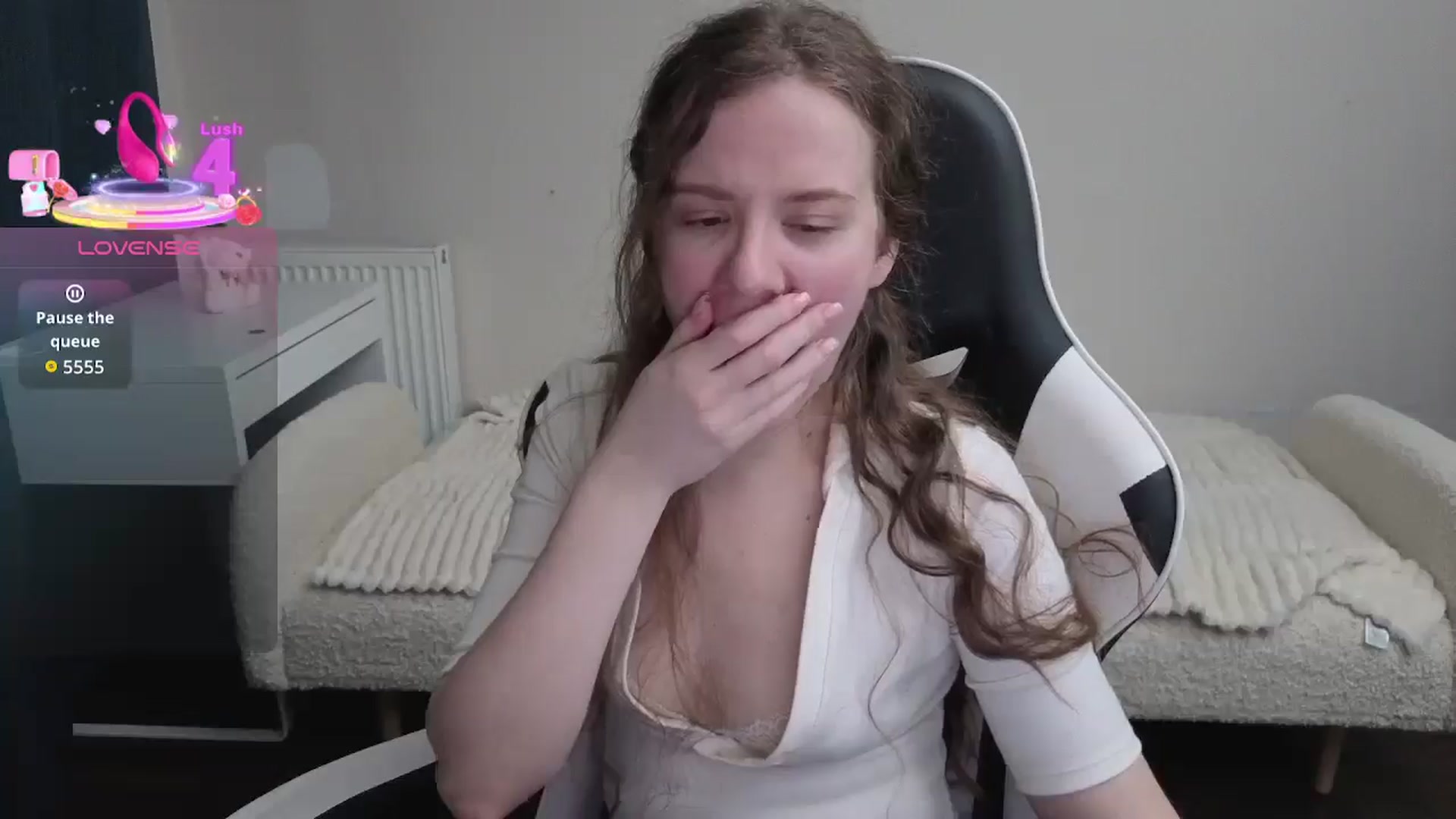 Gallery image thumbnail from BlueFlowerr's myfreecams stream on, 02/11/2026, 19:41 image 18 of 20