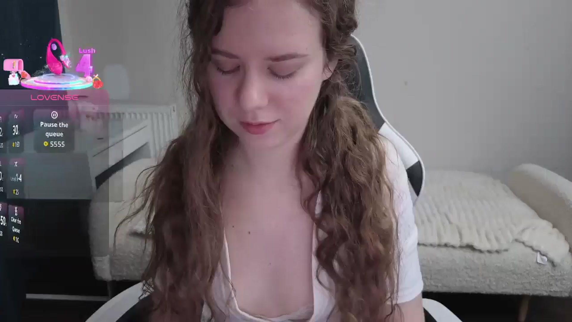 Gallery image thumbnail from BlueFlowerr's myfreecams stream on, 02/11/2026, 20:17 image 19 of 20