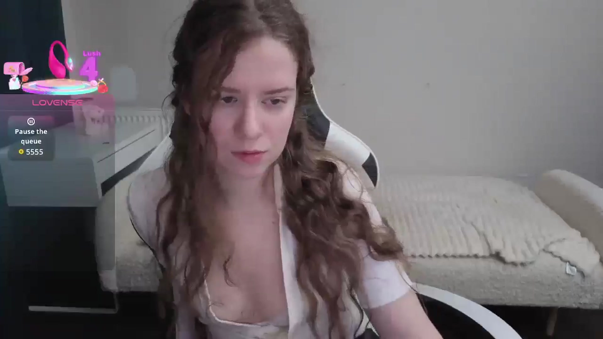Gallery image thumbnail from BlueFlowerr's myfreecams stream on, 02/11/2026, 20:17 image 5 of 20