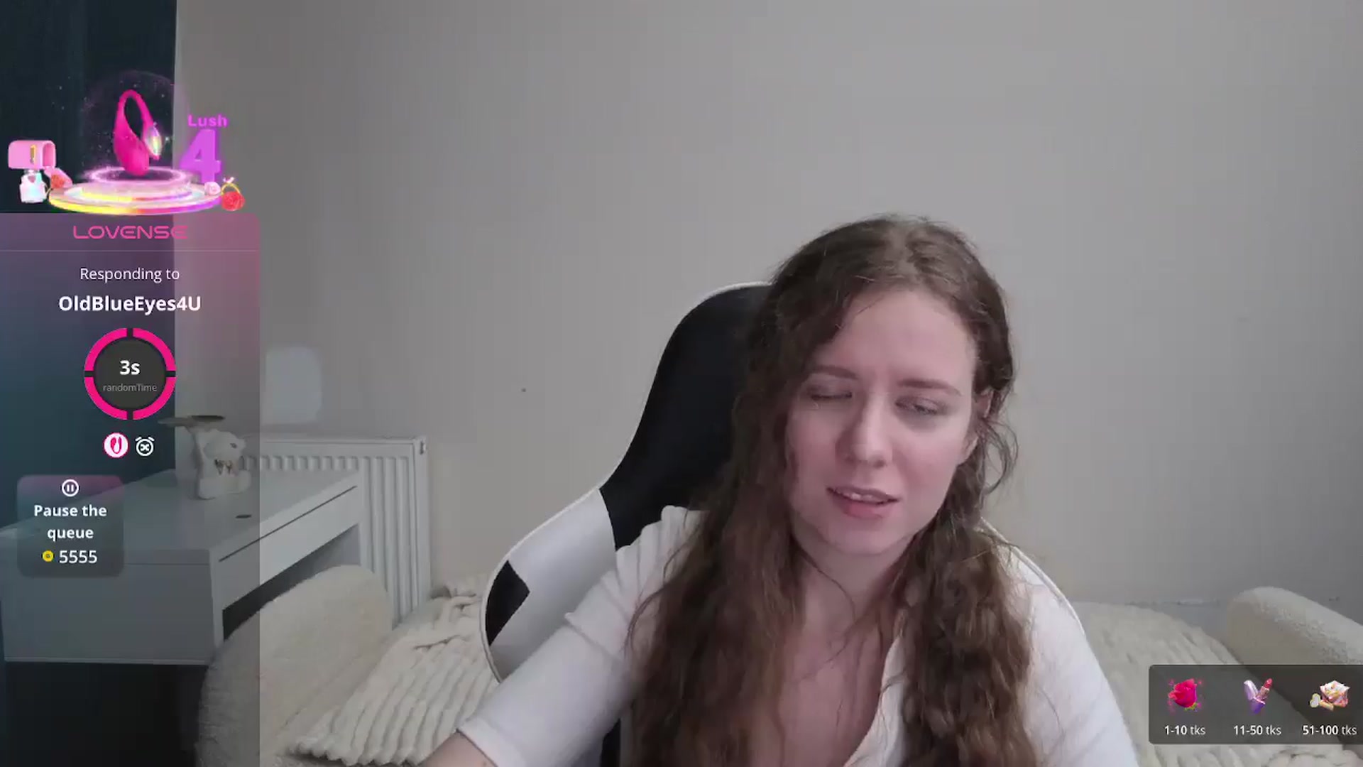 Gallery image thumbnail from BlueFlowerr's myfreecams stream on, 02/11/2026, 23:31 image 13 of 20