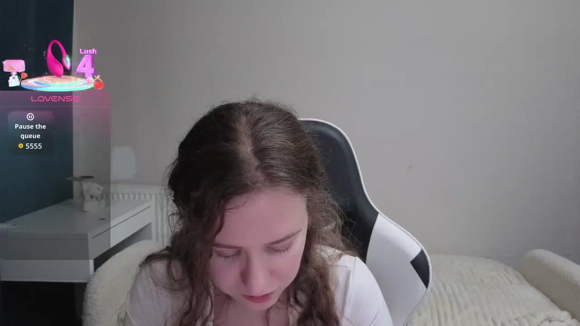Gallery image thumbnail from BlueFlowerr's myfreecams stream on, 02/12/2026, 24:00 image 17 of 20