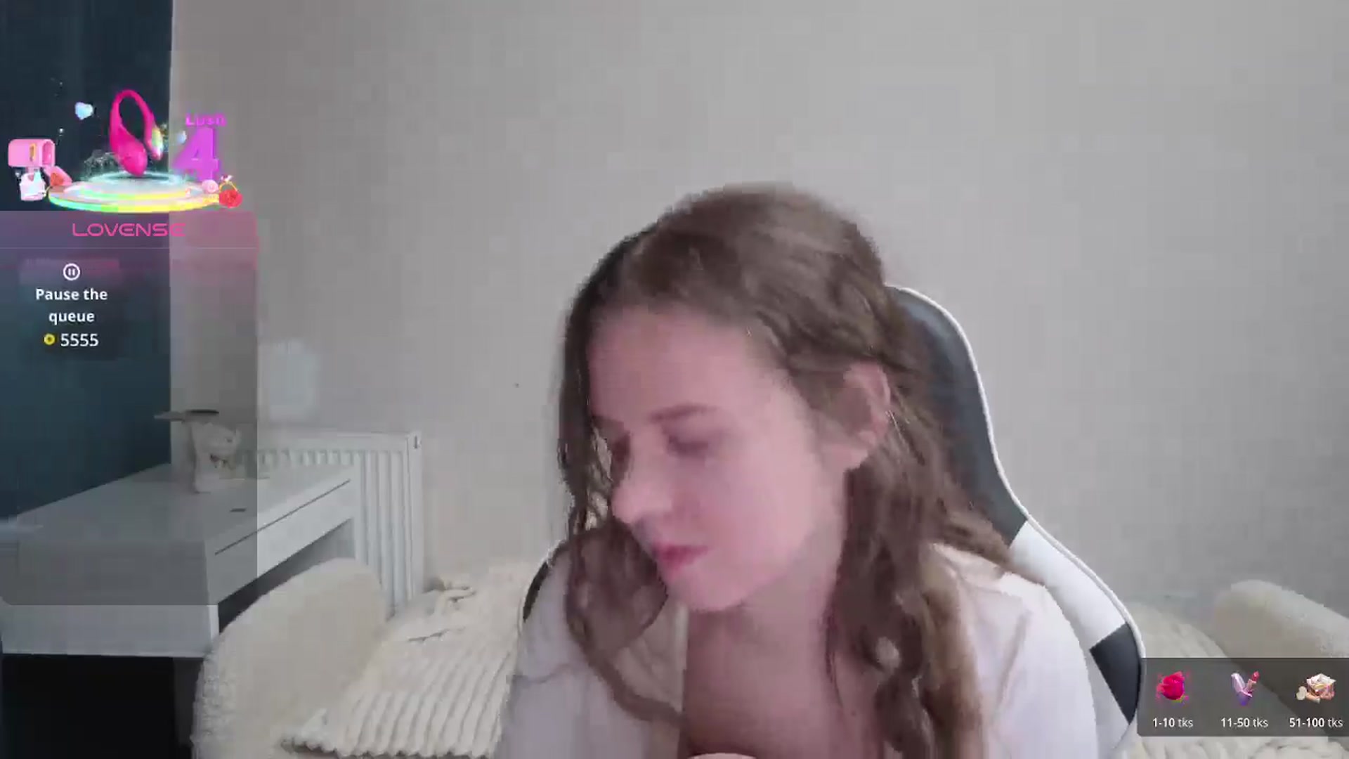 Gallery image thumbnail from BlueFlowerr's myfreecams stream on, 02/12/2026, 24:00 image 12 of 20