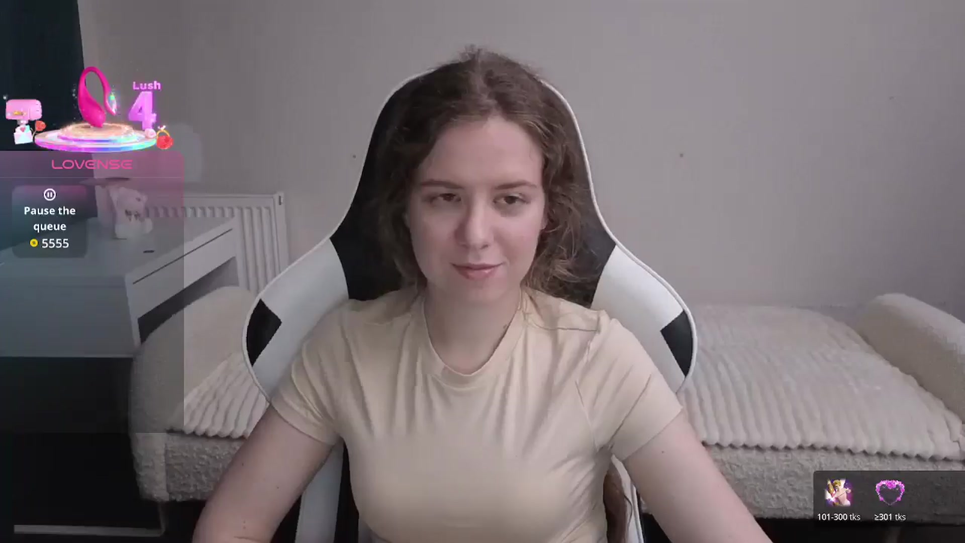 Gallery image thumbnail from BlueFlowerr's myfreecams stream on, 02/12/2026, 23:27 image 10 of 20